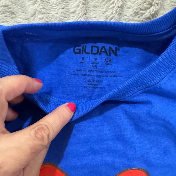 Blue Gildan Minnie Mouse Puzzle Piece Youth Tee Size S (6/6X) - Picture 2 of 4